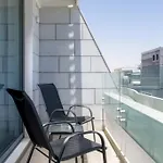 דירה עם נוף מדהים 100 מטר מהים חניה פרטית- By Edom